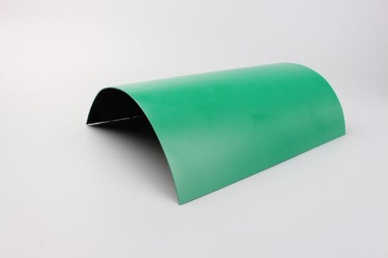 Niestandardowe HDPE Czarno-zielone podwójne kolory Gładka geomembrana Estetyczna i trwała dla zastosowań przemysłowych krajobrazowych