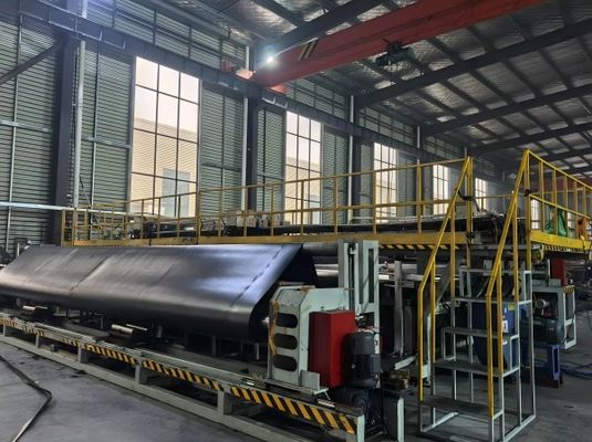 Czarny węgiel 2,0-3,0% HDPE Geomembrana z teksturą do zapobiegania występowaniu szkodliwych substancji w składowaniu odpadów