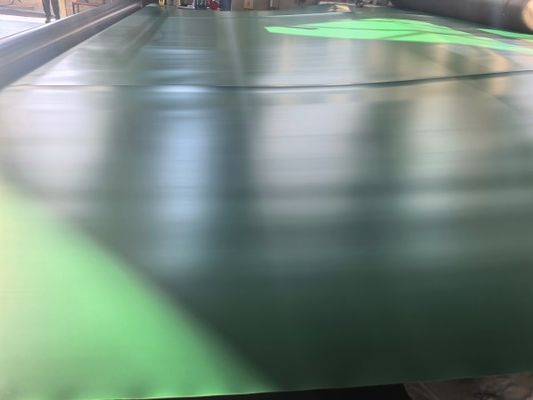 Czarno-zielony HDPE Gładka geomembrana o stabilności chemicznej i odporności na starzenie się