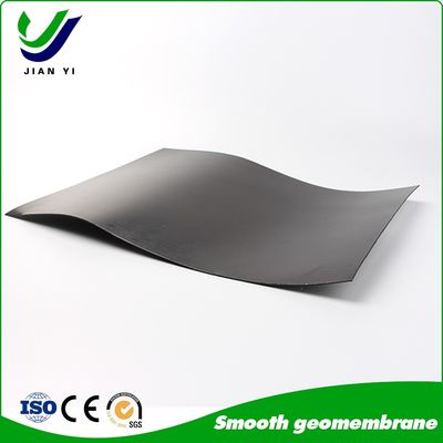 0.3-3.0mm grubość HDPE Gładka geomembrana Ciężka obudowa do składowisk odpadów gospodarka wodna wydobywcza Szerokość 1m-9m Długość 30-100m