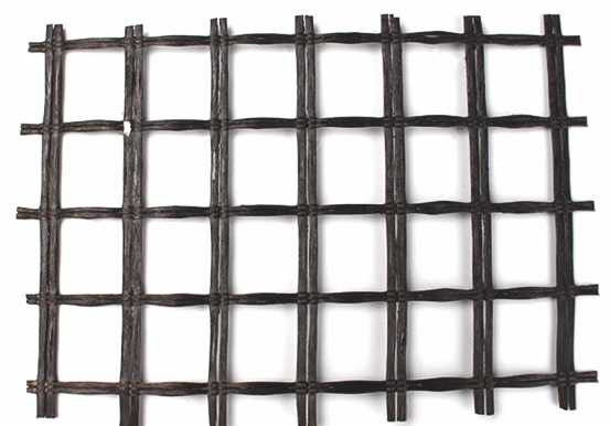 Wysoka wytrzymałość na rozciąganie i małe wydłużenie Geogrid z włókien szklanych do wzmocnienia podłogi drogowej Ochrona zbocza tamy i projekt kontroli piasku