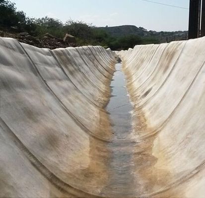 Trwała ochrona przed nachyleniem 5 mm-18 mm grubości Cement Blanket dla natychmiastowego wzmocnienia betonu