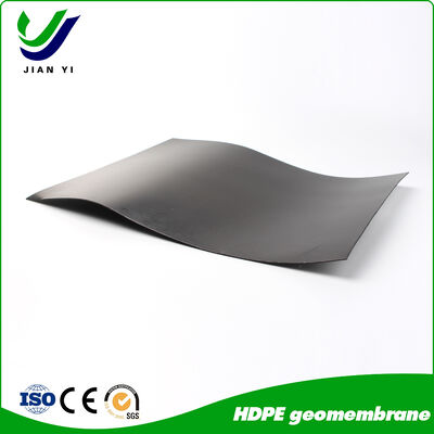 Geomembrana HDPE o wysokiej przepuszczalności z doskonałą odpornością chemiczną i stabilizowana pod promieniami UV do projektów środowiskowych